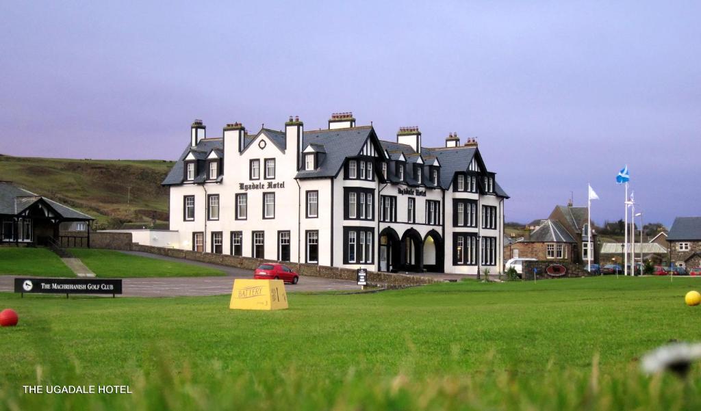 The Ugadale Hotel & Cottages Machrihanish Екстериор снимка